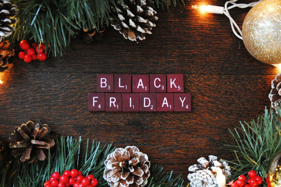 Top Black Friday Cyber Monday Ant-Keeping Deals: Starters, Feeders & More