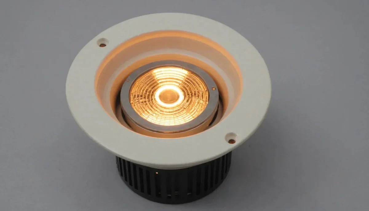 Ceramic Heat Emitter Lamp for Effective Heat Distribution
