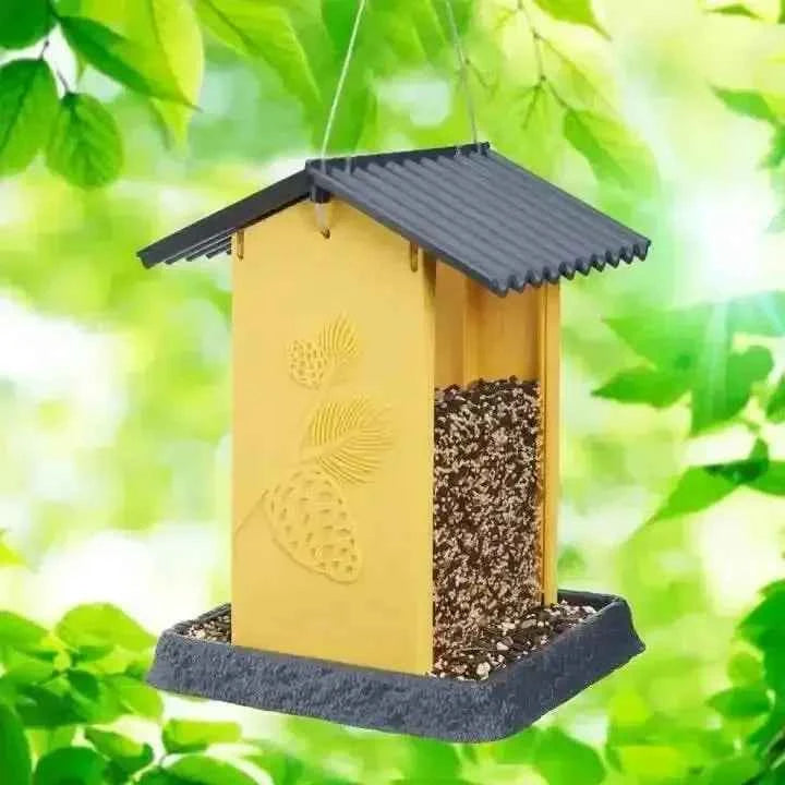 Pinecone Birdfeeder