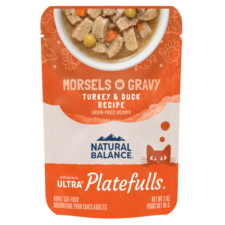 Natural Balance Turkey Duck Cat Food - Platefulls Indoor Gravy Wet Food for Cats, featuring morsels in gravy with vegetables.